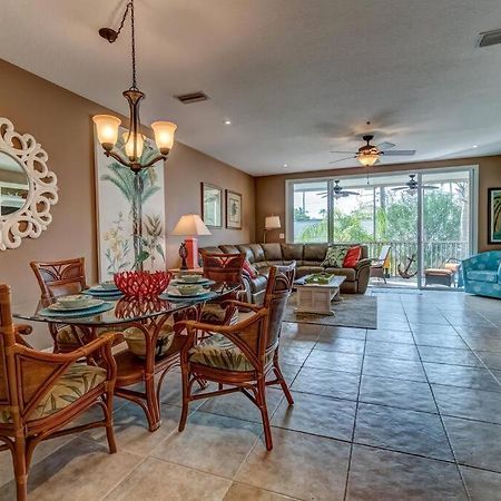 Bradenton Beach Resort Style Getaway-Walk To Beach Exterior foto