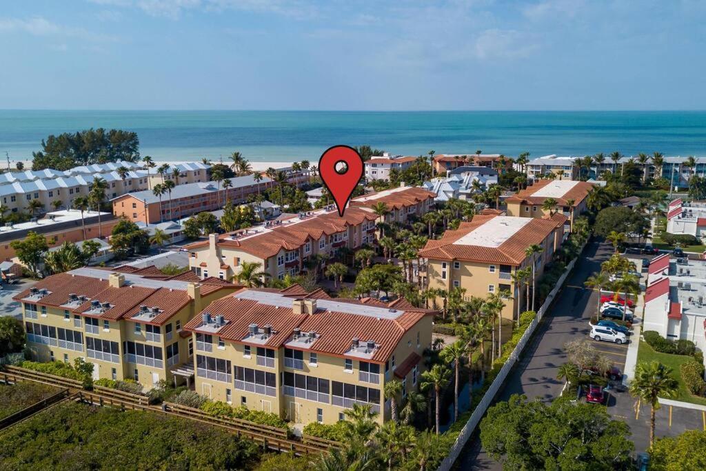 Bradenton Beach Resort Style Getaway-Walk To Beach Exterior foto