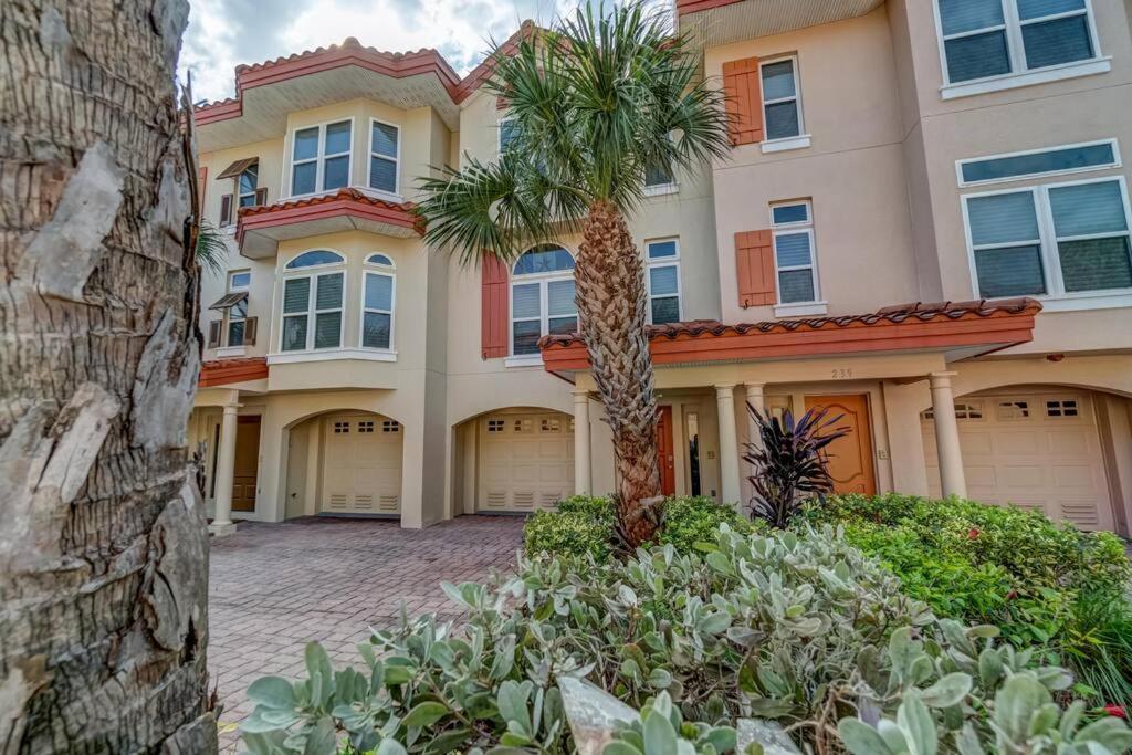 Bradenton Beach Resort Style Getaway-Walk To Beach Exterior foto