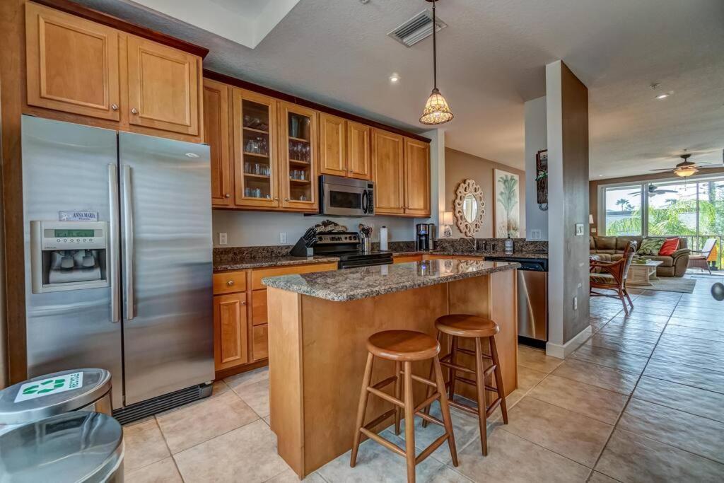Bradenton Beach Resort Style Getaway-Walk To Beach Exterior foto